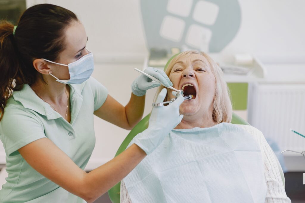 The Best Dental Hygienist Near Piccadilly Circus for Your Lunch Hour